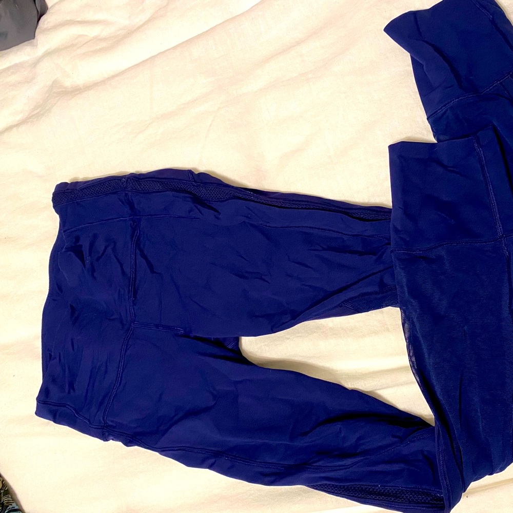 Lululemon 25’ leggings - Size 4